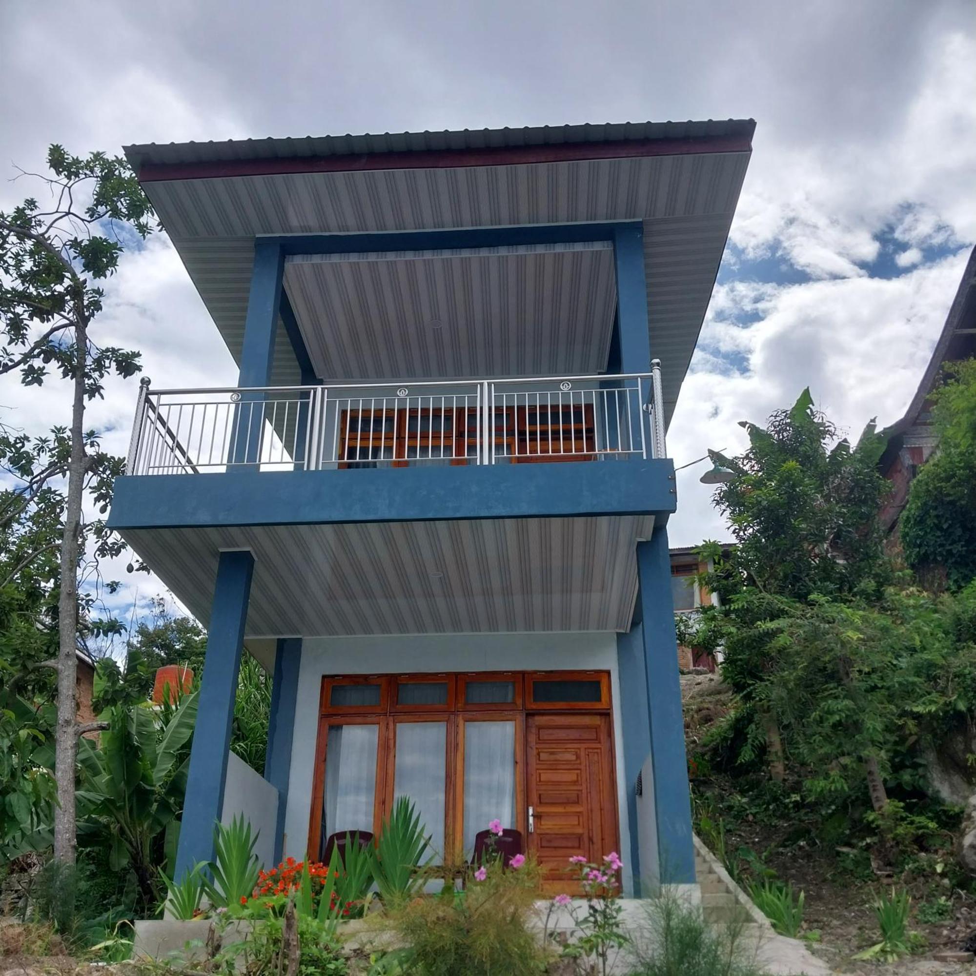 Maruba Inn Тук-Тук Экстерьер фото