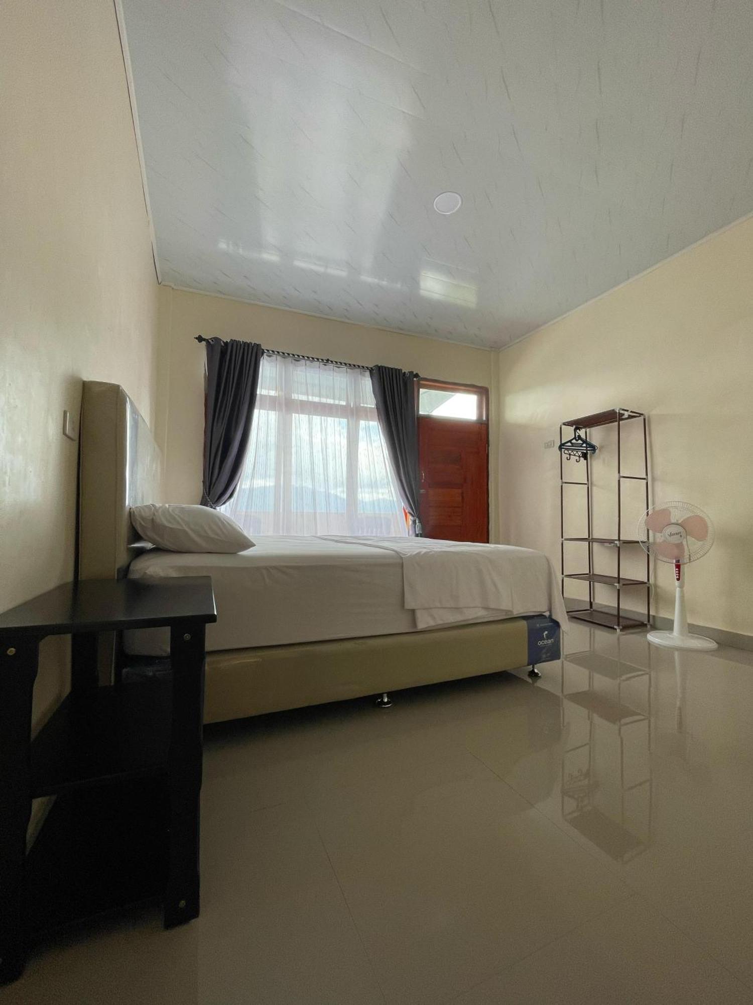Maruba Inn Тук-Тук Экстерьер фото